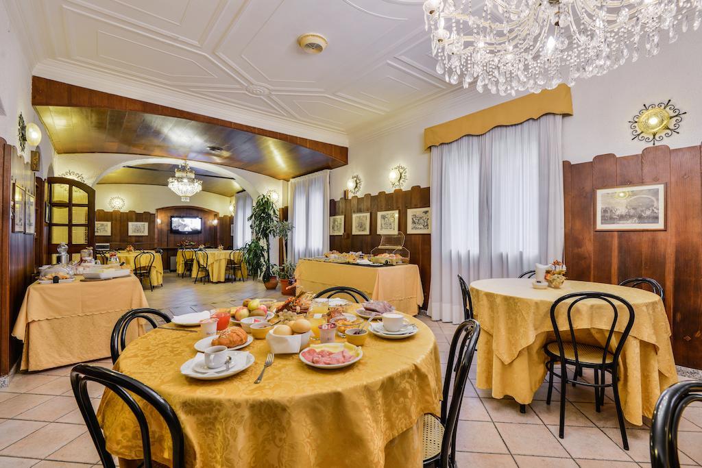 Hotel Don Abbondio ليكو المظهر الخارجي الصورة